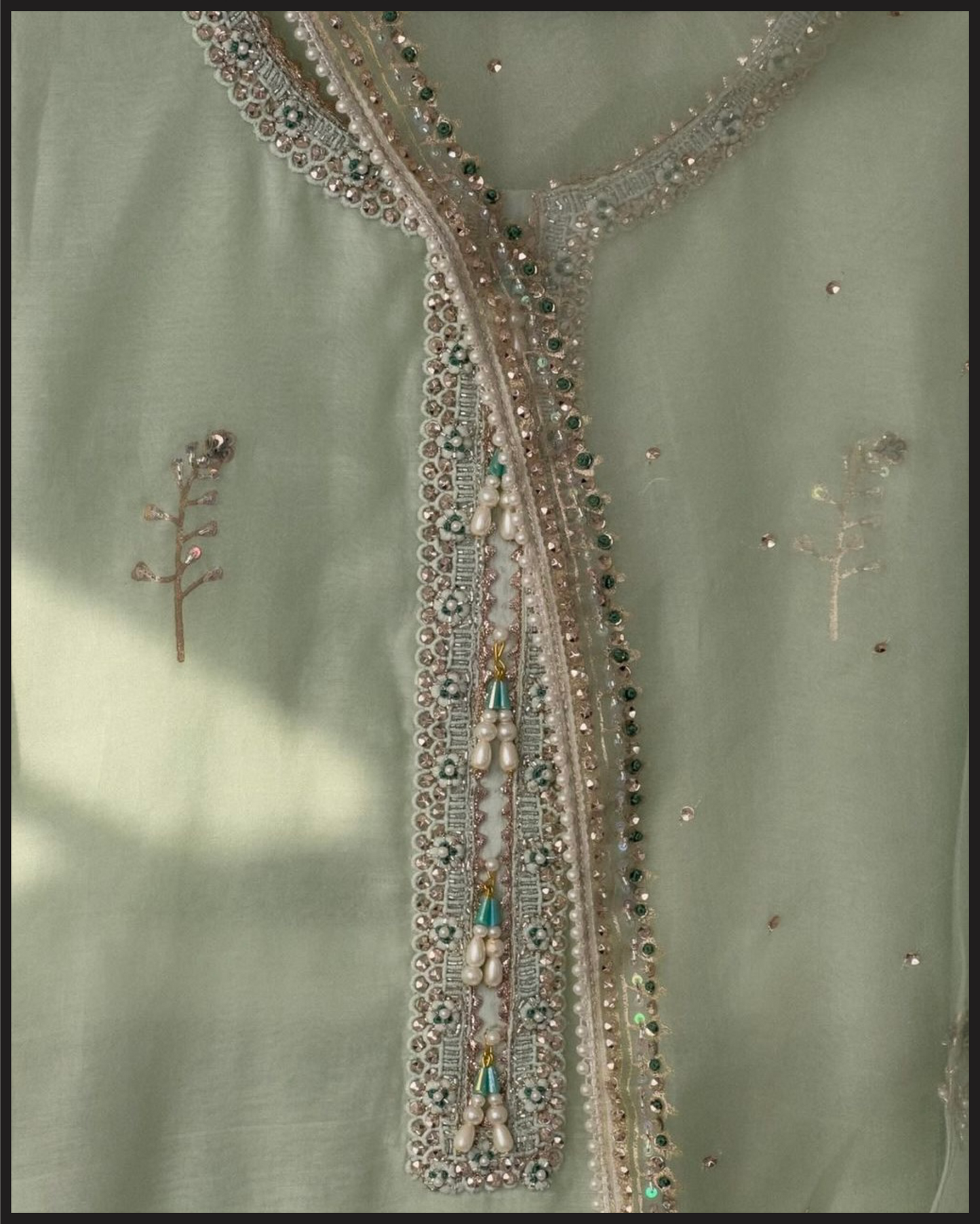 MINT_GREEN