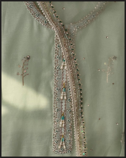 MINT_GREEN