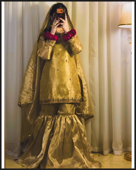 GOLDEN_GHARARA