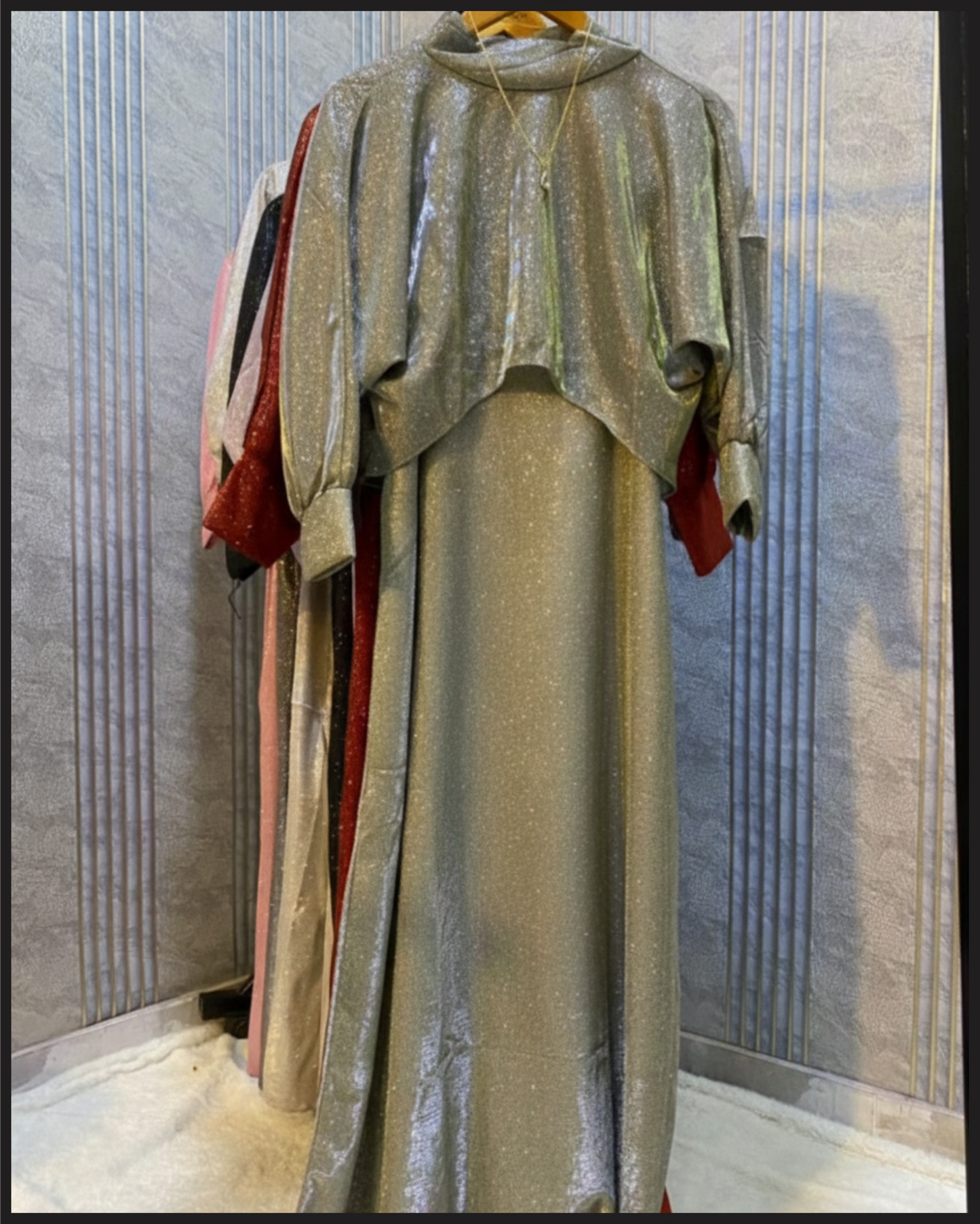 SHIMMER CAPE