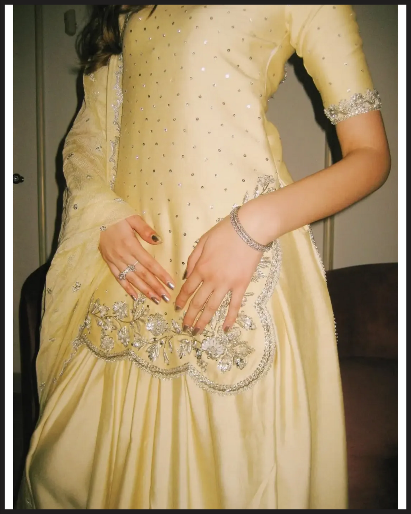 PALE_YELLOW