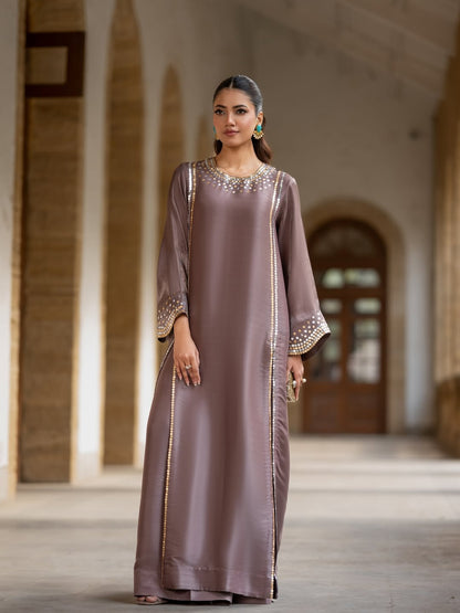 MAUVE_BROWN