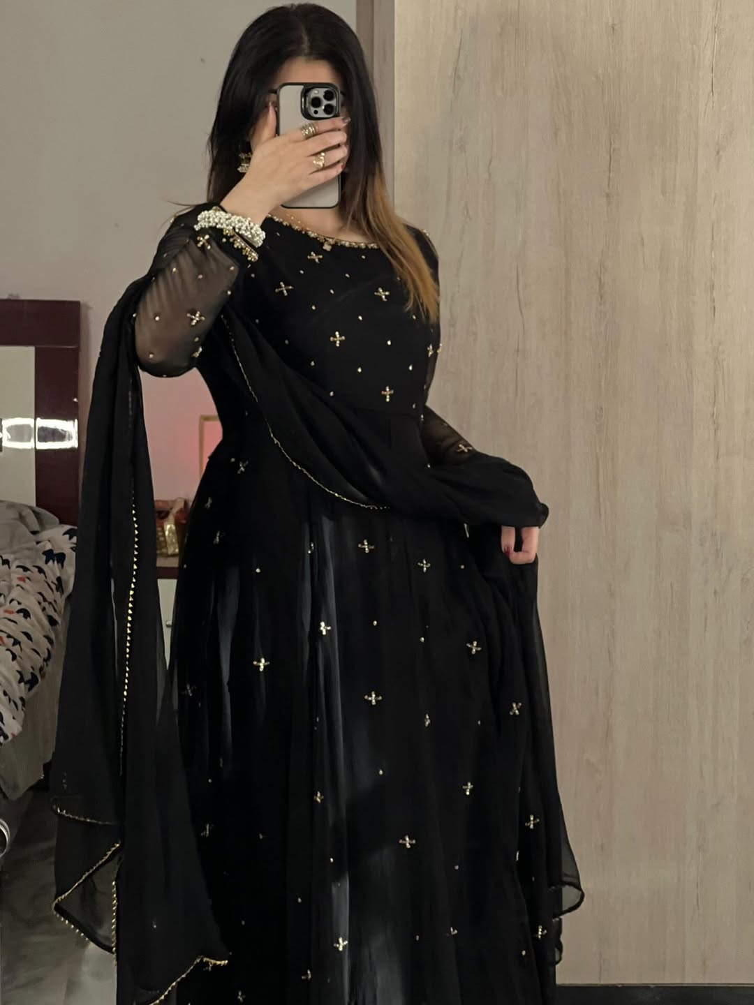 BLACK_MAXY